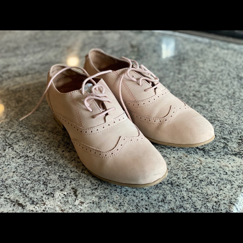 Dust rose GANT brogues.